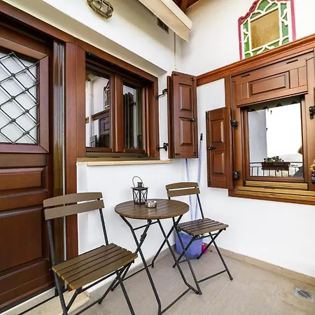 Mansion Chalatsopoulos Daire *